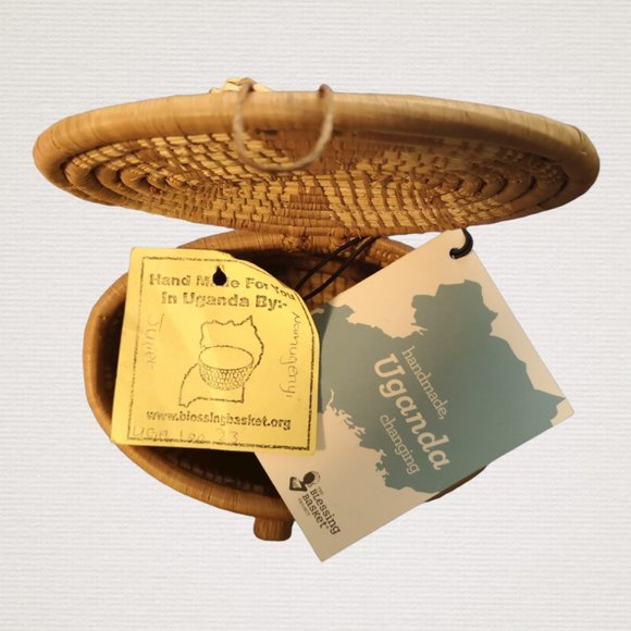 Handwoven Little Basket from the Blessing Basket Project - Picture 1 of 5